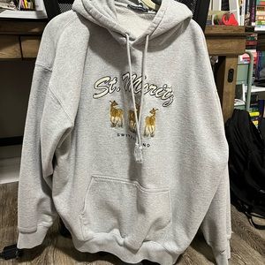 Brandy Melville Sweatshirt